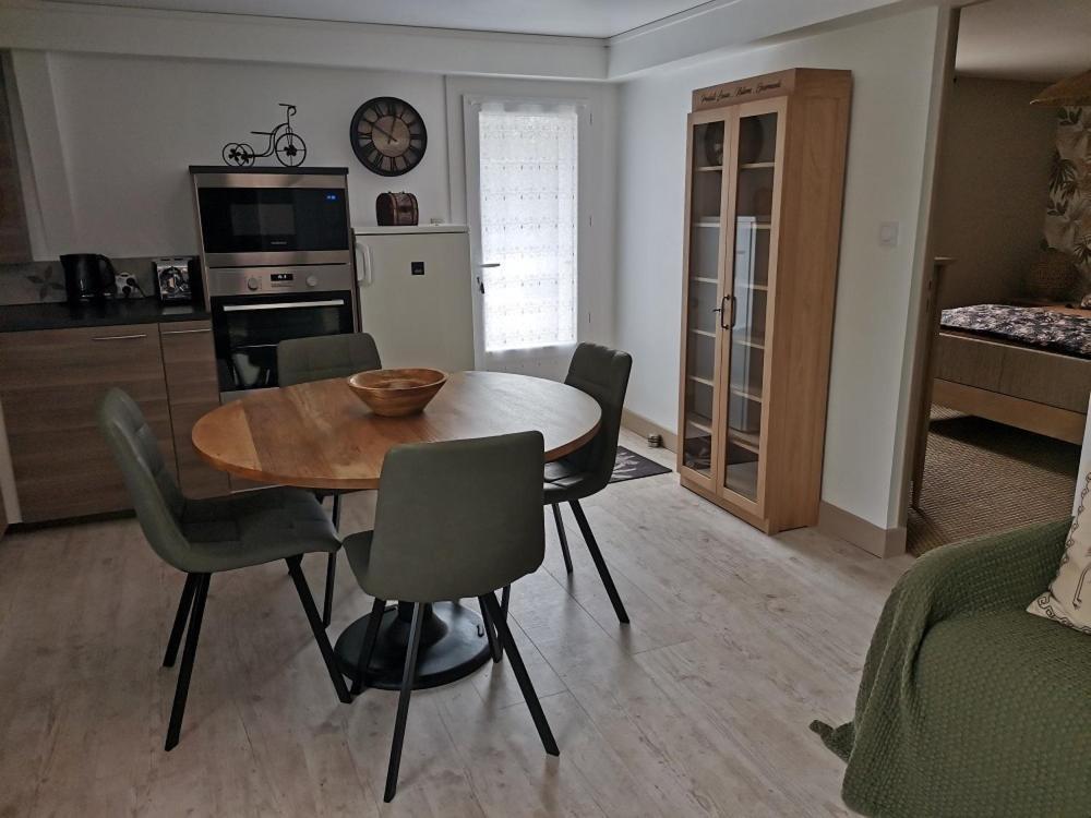 - D'hotes La Belle Helene Holiday home Bressuire